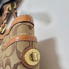 COACHの画像