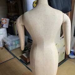 マネキン レディーストルソー 腕あり 着付け教室用に使っていたもの 中野区南台でお渡しの画像