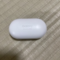 SAMSUNG 完全ワイヤレスイヤホン SM-R170NZWAXJP ホワイトの画像