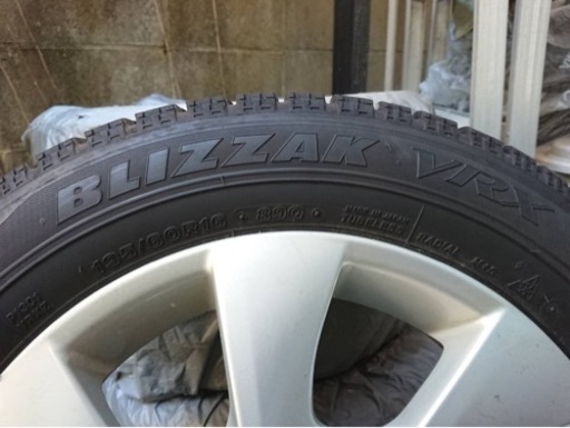 ブリヂストンBLIZZAK VRX ホイール付きスタッドレス4本セット