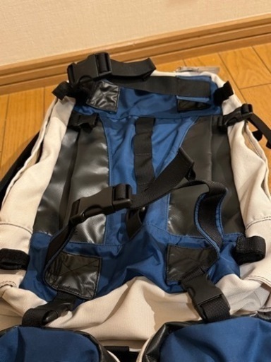 スノーボードバックカントリーに最適！ 多機能万能リュック 元値23000円ほど