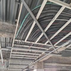 電気工事作業スタッフ