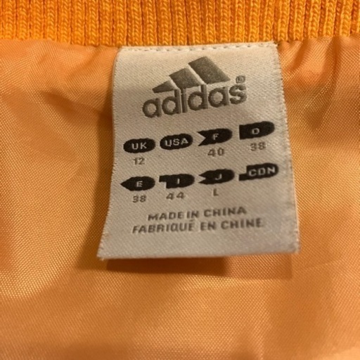 adidasブルゾン