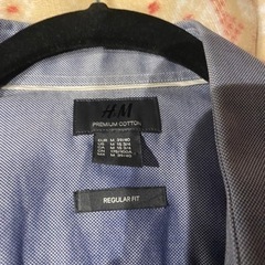 H &M シャツの画像