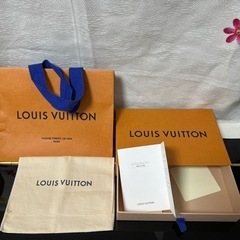 ルイヴィトン財布購入時の空箱です。