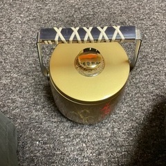 氷入れ　高級感の画像