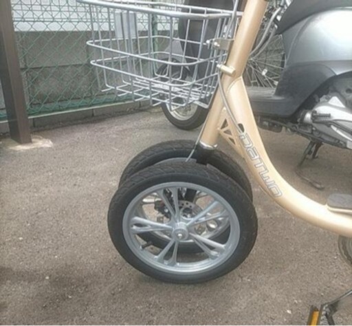 【取引キャンセルにつき再投稿】※大阪府下配達要相談可！三輪自転車, トライククルーザーバイク、大人三輪車、14インチ3輪バイク、三輪は