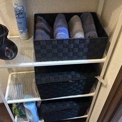 鉄製収納棚