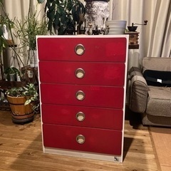 【M044】　昭和レトロ　ポップ　チェスト タンス　赤 レトロポップ ビンテージ赤色チェスト5段 昭和レトロ