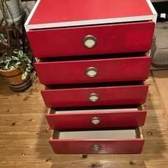 レトロポップ　ビンテージ赤色チェスト5段　昭和レトロの画像