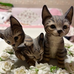猫の置物の画像