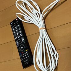 東芝 レグザ／REGZA 32V型テレビ 32S8 2015年式 テレビ線、リモコン付き 動作確認済み 状態良好の画像