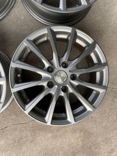 社外16インチアルミホイール　114.3×6.5J   4本セット