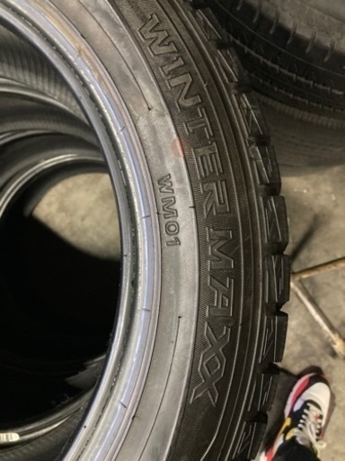 スタッドレスタイヤ4本 ダンロップ wintermaxx wm01 205/55R16