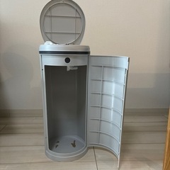 【お譲りします】ゴミ箱（赤ちゃんのオムツ捨て用）の画像