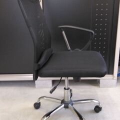 メッシュオフィスチェア　高さ調整可能　約7年使用の画像