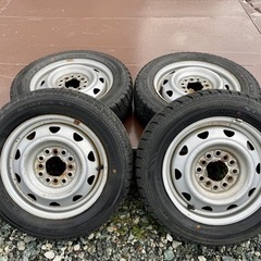 軽自動車　ダイハツ　スタッドレスタイヤ　マルチホイール