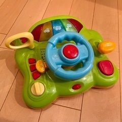 【値下げ】自動車玩具　電子音なります