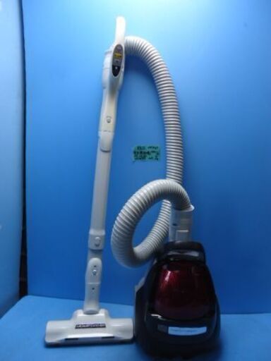 K855　パナソニック　サイクロン式　電気掃除機　（レッドブラック色）