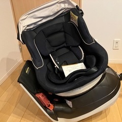【受け渡し決定済み】コンビ トイザらス チャイルドシート ベビーシートの画像