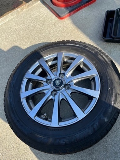 スタッドレスタイヤ 165/70R14