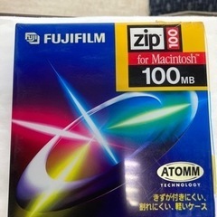 zipメディアの画像