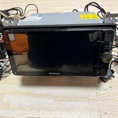 ケンウッド　KENWOODカーナビ　MDV-Z702W