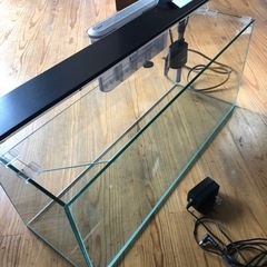 水槽中古の画像
