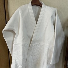 柔道着　上下2着、帯1本