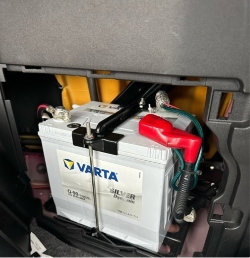 D23L/Q-90バッテリー　2022年製　補充電済 VARTA SILVER DINAMIC