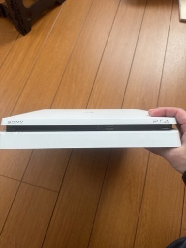 PS4ホワイト、ソフトおまけ、コントローラ他社物