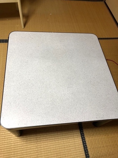 お話し中　中古コタツ　75センチ四方型