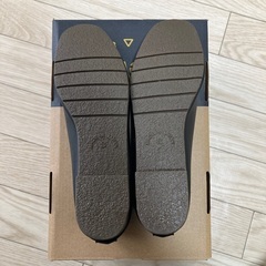 etoll.（エトル）カットフラットパンプスの画像