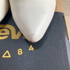 メヌエ　パンプス　21センチの画像