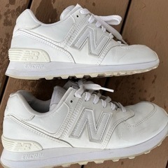 ニューバランス ホワイトレザー 22.5