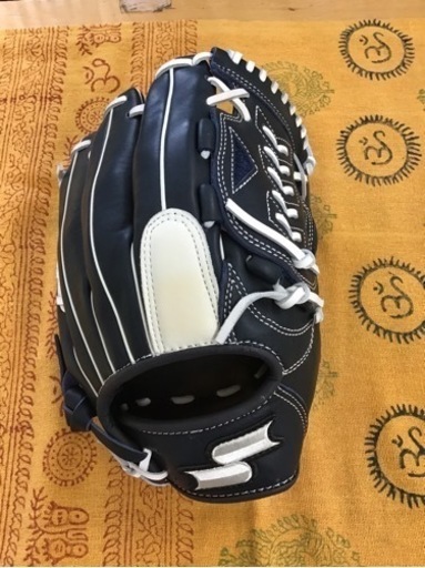 未使用　保管品　軟式用グローブ　SSK 右投げ　ネイビー　ホワイト
