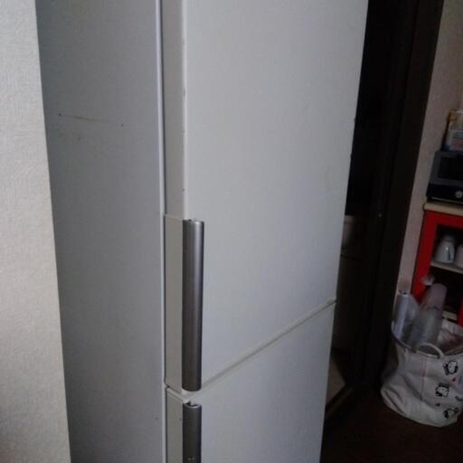 年末大サービス　AQUA冷蔵庫　早いものがちです　本日のみのお値段です