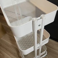 IKEA ワゴン ホワイト 取引先決定の画像