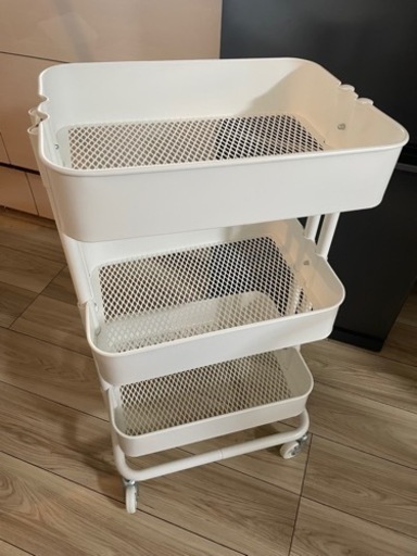IKEA ワゴン ホワイト 取引先決定