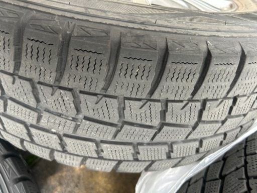 スタッドレス　アルミ付き　195/65R15 セレナなど