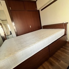 NITORI semi double bed frame セミダブルベッドフレーム収納、マトレス付きの画像