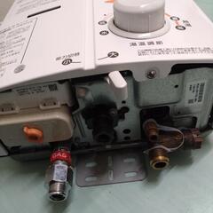 【お取引ありがとうございました。】Rinnai リンナイ 都市ガス用 RUS-V51 WTK 給湯器 瞬間湯沸かし器の画像