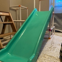 白いわんぱくジム