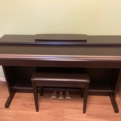 美品　YAMAHA電子ピアノ