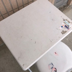 折りたたみ机、椅子、2セット　決まりました！の画像