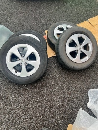 30プリウス 後期純正タイヤホイール