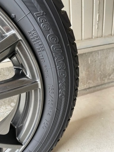 【お取引終了しました】155/65R14 スタットレスタイヤ&ラック、カバー付き