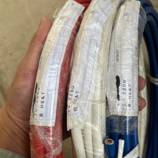 電線　22SQ 赤、白、青