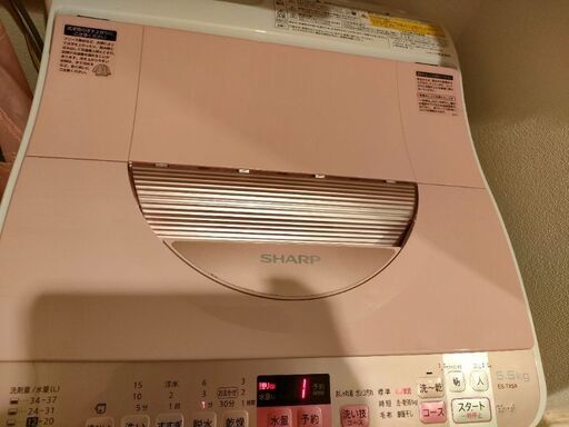 洗濯機、シャープ洗濯機乾燥付き、洗濯機振動防止ラック？