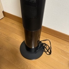 【美品/格安】セラミックファンヒーターの画像